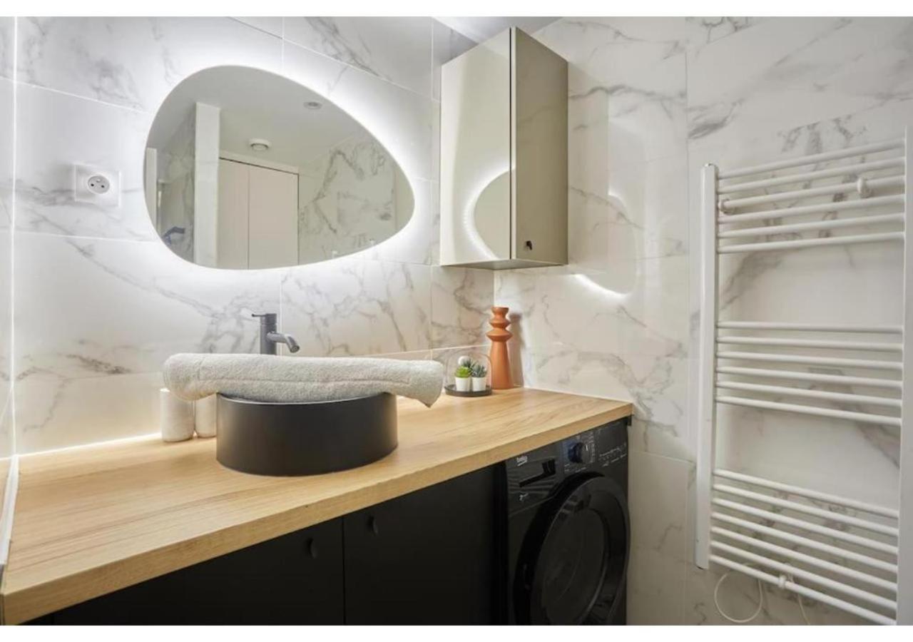 Le Marais Place Des Vosges By Prestige Parigi