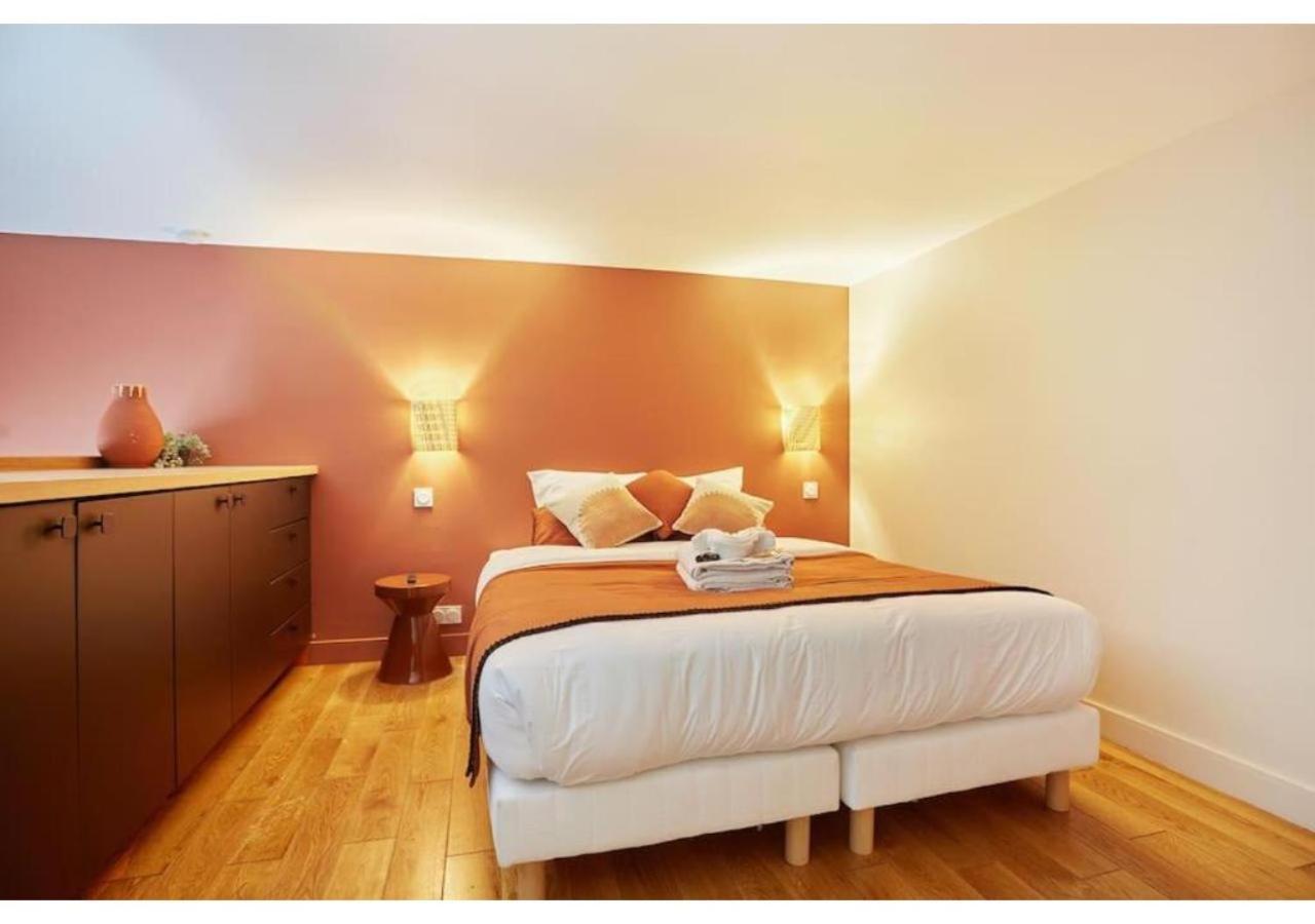 Le Marais Place Des Vosges By Prestige Appartamento Parigi