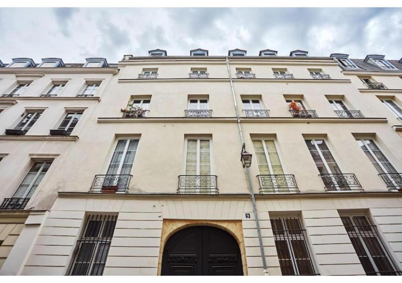 Le Marais Place Des Vosges By Prestige Parigi